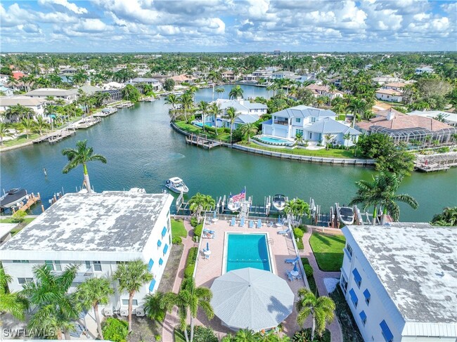 property at 2100 Gulf Shore Blvd N