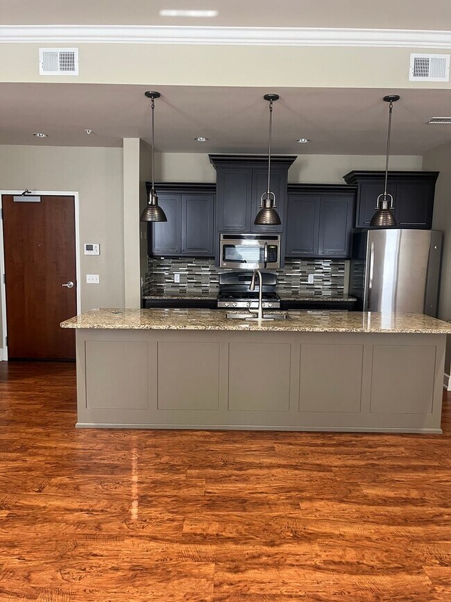 property at 822 Garrison Ave
