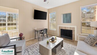 7865 Grove Ct W in Germantown, TN - Building Photo