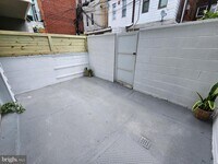 2327 S Rosewood St photo'