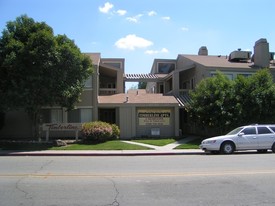 Timberline Apartments in Visalia, CA - Building Photo