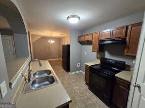 175 Oakland Hills Way in Lawrenceville, GA - Building Photo - Building Photo