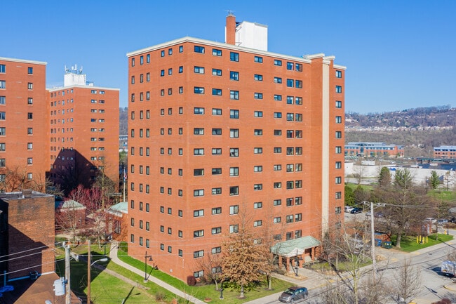 Homestead Apartments in Homestead, PA - Building Photo - Building Photo