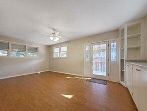504 University Ridge in Greenville, SC - Building Photo - Building Photo