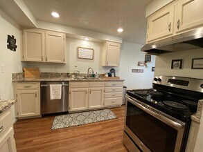 4135 NW Walnut Pl in Corvallis, OR - Building Photo - Building Photo