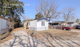 1561 Hammond Blvd in Jacksonville, FL - Building Photo