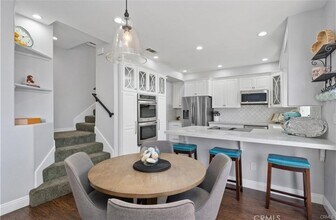 7805 Garfield Ave in Huntington Beach, CA - Foto de edificio - Building Photo