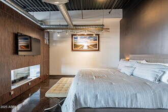 4020 N Scottsdale Rd in Scottsdale, AZ - Building Photo - Building Photo