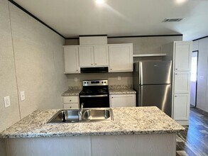 41 Tower Manor Dr in Auburndale, FL - Building Photo - Building Photo