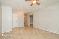 350 E Davis Cir in Duncanville, TX - Foto de edificio - Building Photo