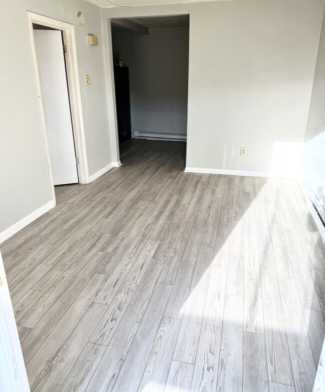 100 Carter Dr, Unit 3 in Princeton, WV - Foto de edificio - Building Photo