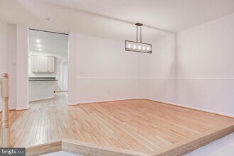 5168 Ballycastle Cir in Alexandria, VA - Building Photo - Building Photo