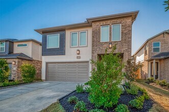 22111 Ingham Blf Ln in Cypress, TX - Building Photo - Building Photo