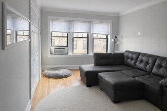 3610 N Claremont Ave, Unit L3 in Chicago, IL - Building Photo - Building Photo