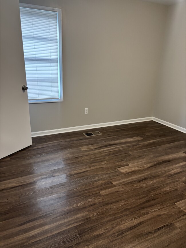 1560 Cane Rd in Memphis, TN - Building Photo - Building Photo