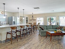 73250 Broadmoor Dr in Thousand Palms, CA - Building Photo