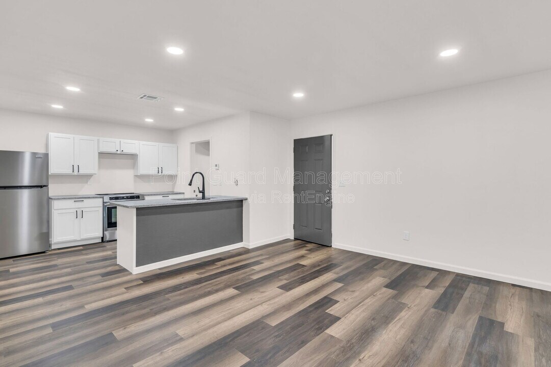 955 Leroy St in Independence, MO - Building Photo
