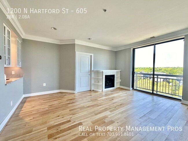 property at 1200 N Hartford St