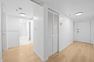 8900 Collins Ave in Surfside, FL - Building Photo - Building Photo