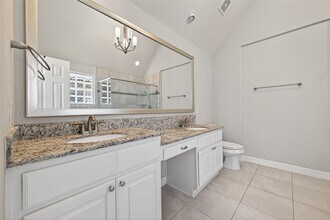 2715 Shadybrook Meadow Dr in Houston, TX - Building Photo - Building Photo