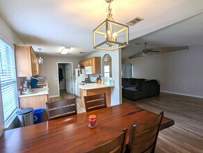 1812 Brick Cir in Fort Walton Beach, FL - Building Photo - Building Photo