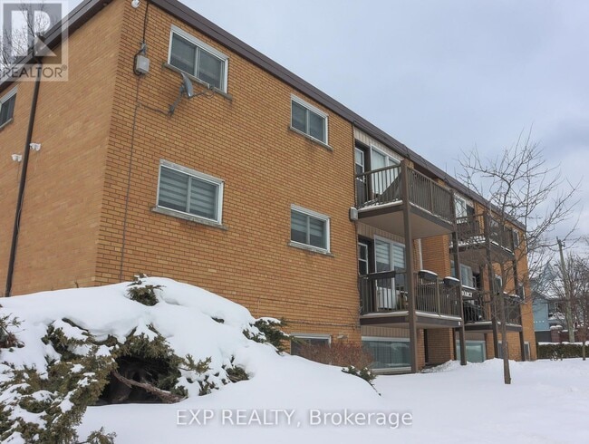 242 D'Arcy St in Cobourg, ON - Building Photo - Building Photo