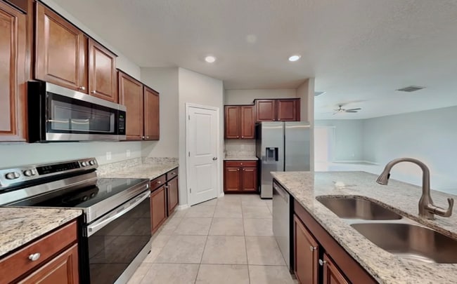 10121 Berryessa Ave in Riverview, FL - Building Photo - Building Photo