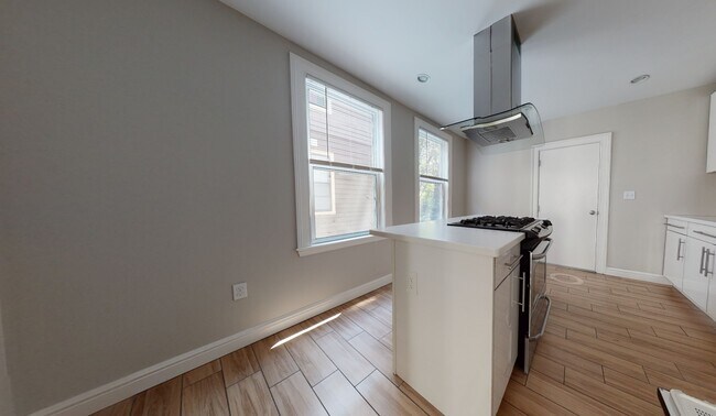 20 Marie Ave, Unit 2T in Cambridge, MA - Building Photo - Building Photo