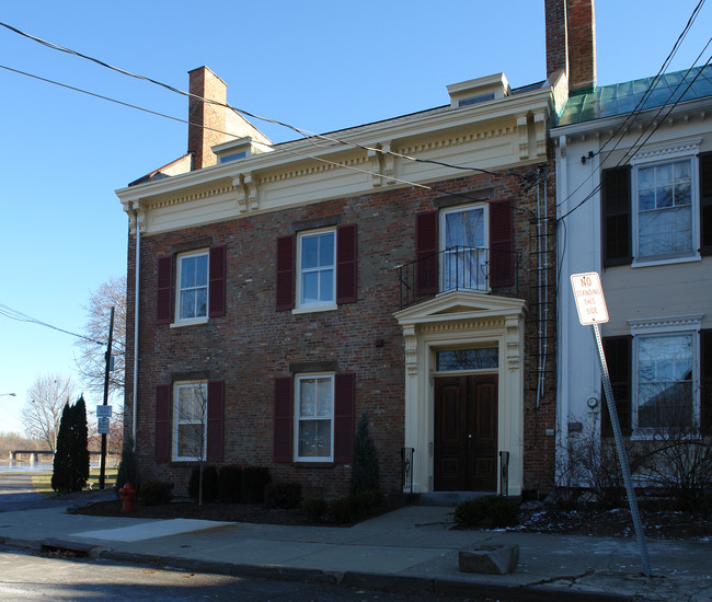 1 Washington Ave in Schenectady, NY - Building Photo - Building Photo