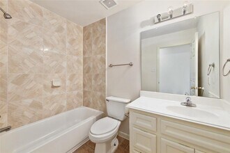 12133 Stone E Dr in Houston, TX - Building Photo - Building Photo