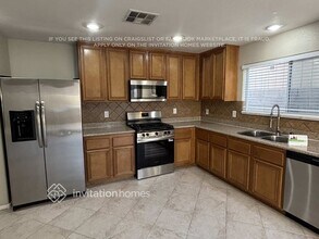 4535 Pommerelle St in Las Vegas, NV - Foto de edificio - Building Photo