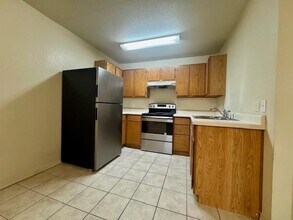 944 N Storer Ave in Fayetteville, AR - Building Photo - Building Photo