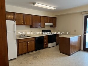 15 Burleigh Rd in Bangor, ME - Building Photo - Building Photo