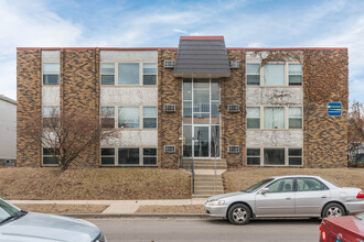 3530 18th Avenue in Minneapolis, MN - Building Photo - Building Photo