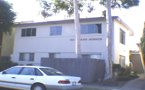 901 Grand Ave in Long Beach, CA - Building Photo - Building Photo