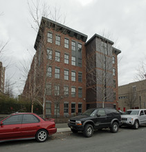 Huntington Condominiums in Hoboken, NJ - Building Photo - Building Photo