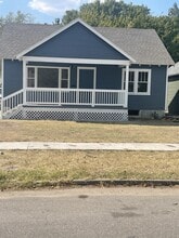 1431 Santa Fe S in Wichita, KS - Building Photo - Building Photo