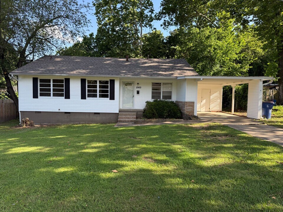 2900 Pendell Ln in Fort Smith, AR - Building Photo