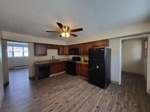 206 3rd Ave SE in Altoona, IA - Building Photo - Building Photo