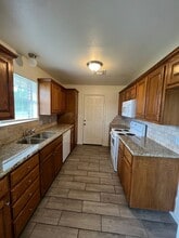 138 Katy St in China Spring, TX - Building Photo - Building Photo