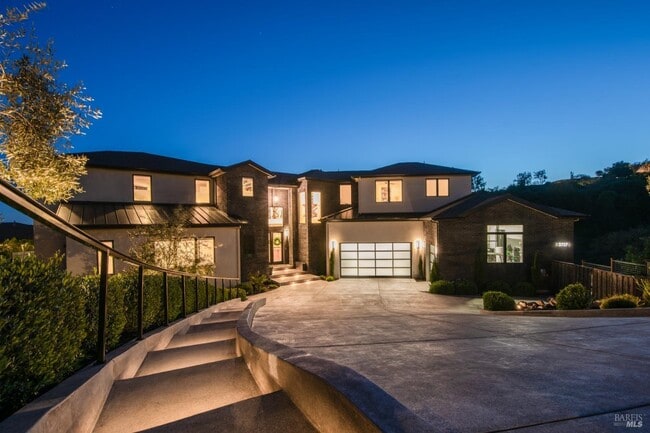 property at 3727 Lakebriar Pl