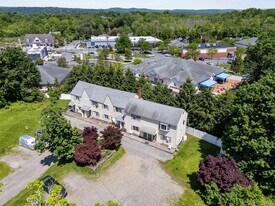 1860 E Main St in Mohegan Lake, NY - Building Photo