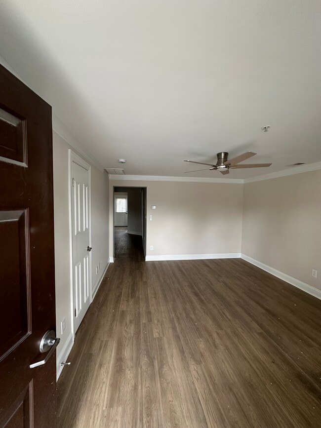 9300 Main St, Unit 9300 Main #12 in Clarence, NY - Foto de edificio - Building Photo