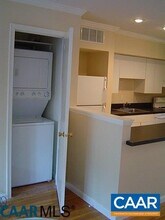 2422 Barracks Pl in Charlottesville, VA - Building Photo - Building Photo