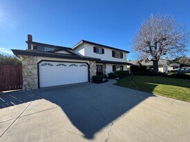 273 Gorrion Ave in Ventura, CA - Building Photo