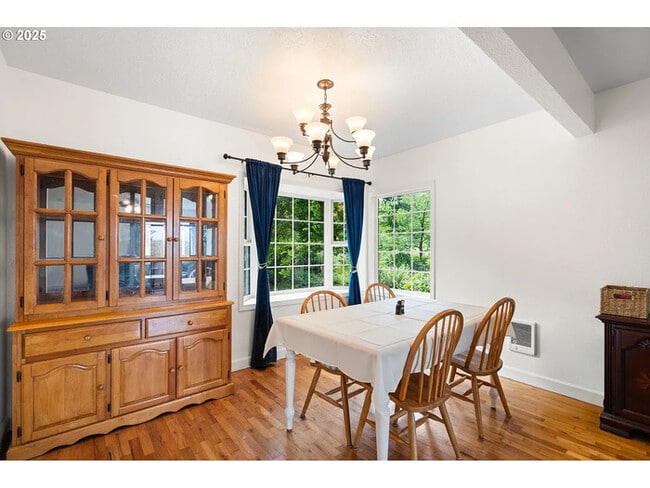 203 Williams Finney Rd in Kelso, WA - Building Photo - Building Photo