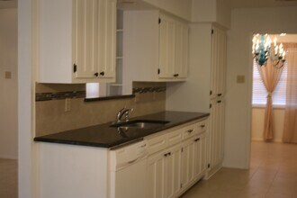 111 Wild Timber Dr in Ingram, TX - Building Photo - Building Photo