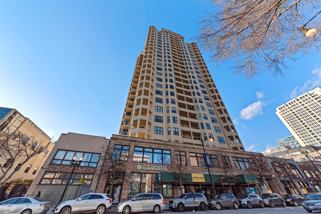 1464 S Michigan Ave in Chicago, IL - Building Photo