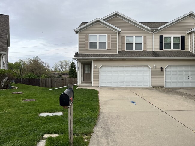 property at 1212 Beacon Hill Ct