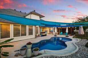 10701 Los Rios Dr in Fort Worth, TX - Building Photo